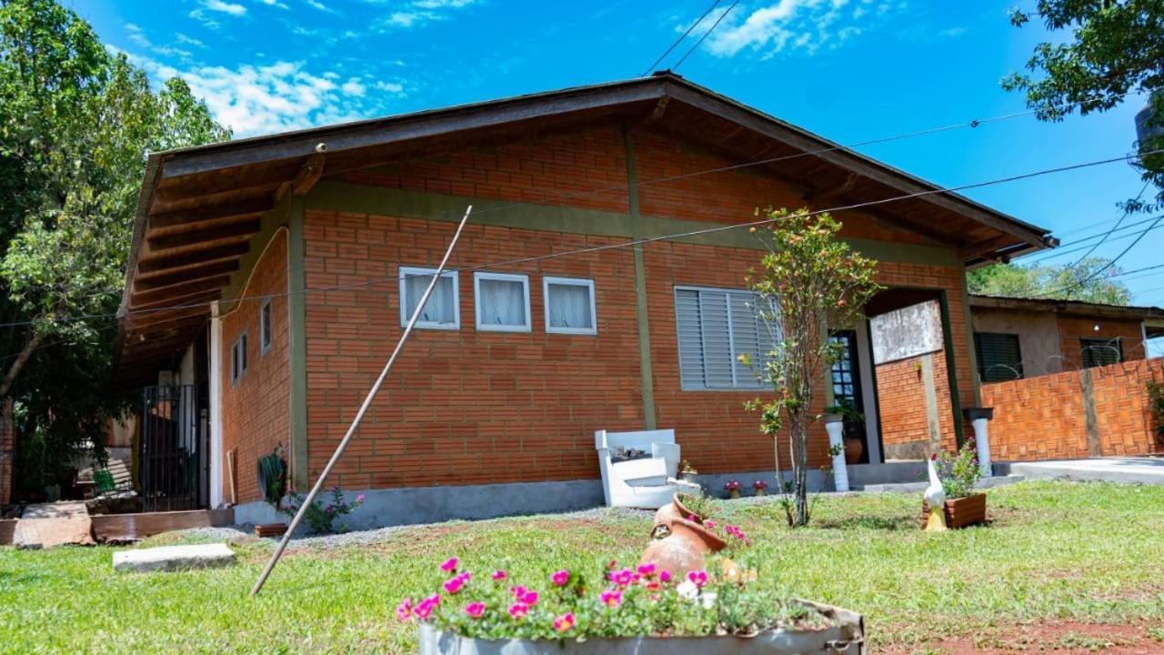 Iguazu Alojamiento "La Casa" Пуерто-Іґуасу Екстер'єр фото
